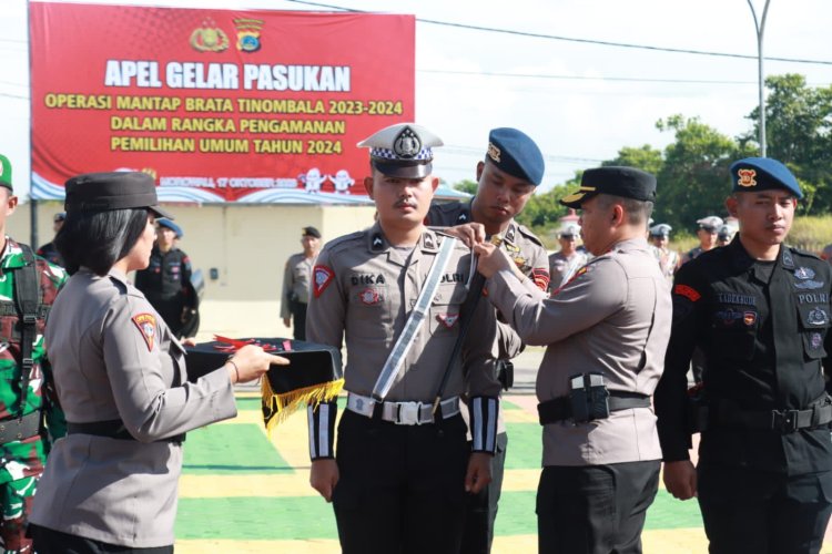Jelang Pengamanan Pemilu 2024, Kapolres Morowali Pimpin Apel Gelar Pasukan Operasi Mantap Brata Tinombala 2023-2024