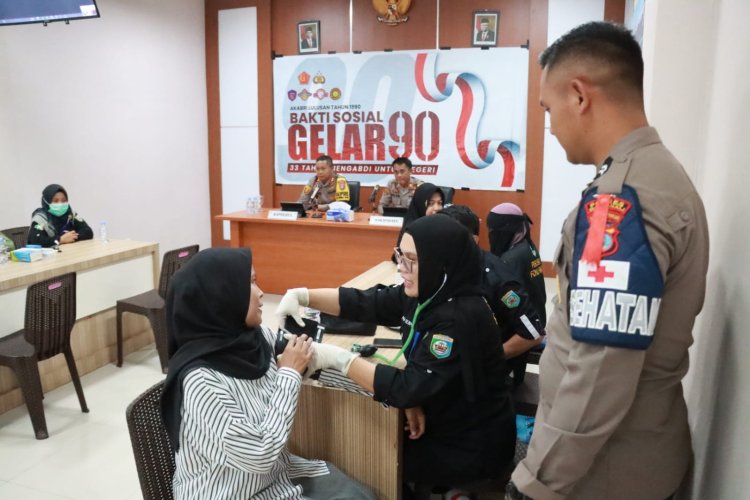 "Polres Morowali Gelar Bakti Kesehatan dan Bakti Sosial dalam rangka Pengabdian AKABRI Tahun 1990"