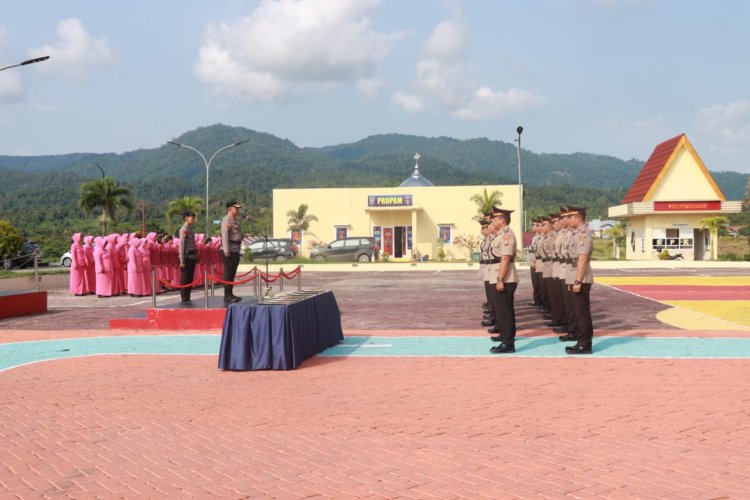 Kapolres Pimpin Upacara Sertijab para pejabat Dilingkungan Polres Morowali