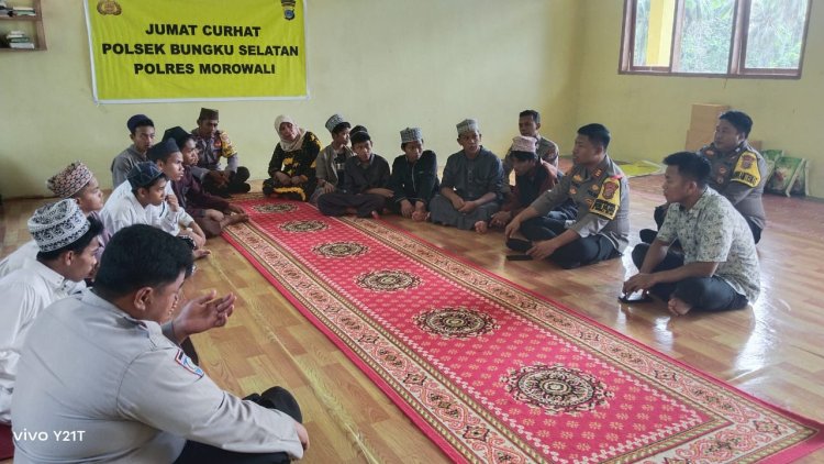 Jumat Curhat dan Jumat Berkah Polsek Bungku Selatan Polres Morowali