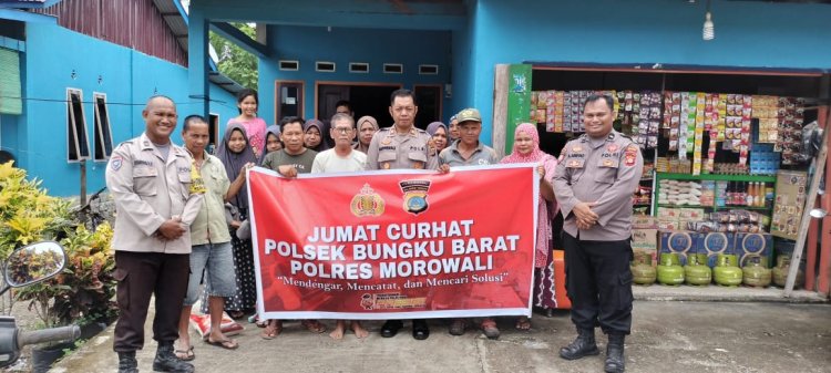 Polres Morowali Mengadakan Kegiatan Jumat Curhat dan Pemberian Bantuan Sembako di Desa Wosu