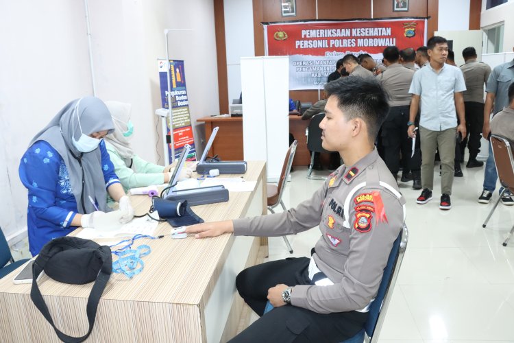 Polres Morowali Gelar Pemeriksaan Kesehatan Personel untuk Kesiapan Pengamanan Pilkada 2024