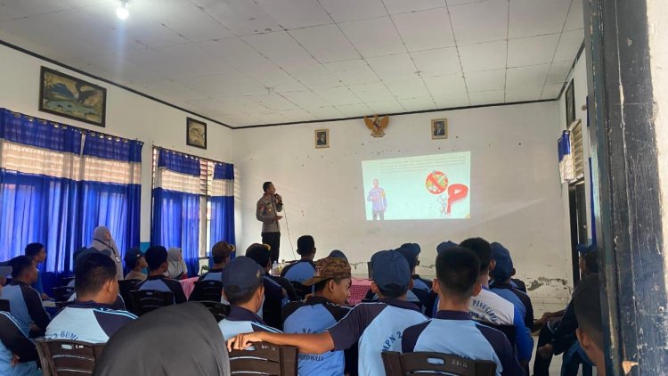 Polsek Bumi Raya Gelar Sosialisasi Bahaya Narkoba di SMPN 2 Bumi Raya