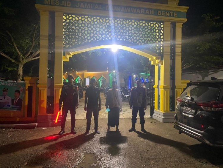 Polres Morowali Gelar Pengamanan Sholat Tarawih 1446 H untuk Jaga Keamanan Jamaah