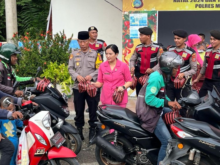 Polres Morowali Gelar Pembagian Takjil, Wujud Kepedulian di Bulan Ramadhan