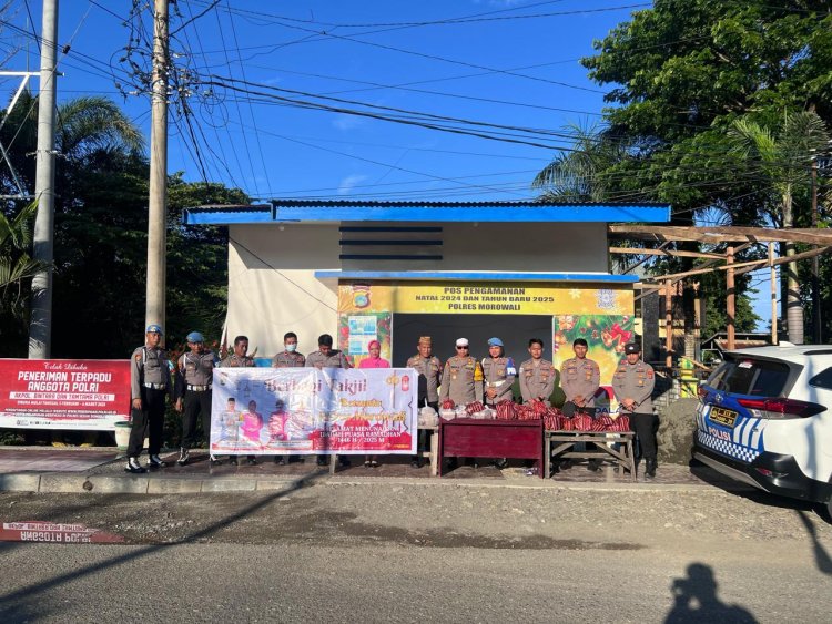 Polres Morowali gelar Pembagian Takjil jelang Berbuka puasa  