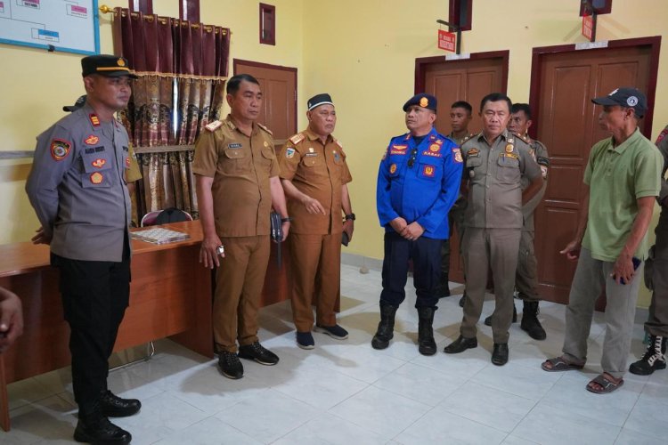 Polres Morowali dan Pemkab Morowali Berhasil Buka Penyegelan Kantor Desa Lahuafu