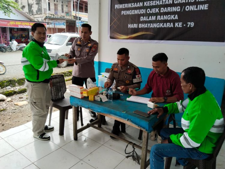Peringati Hari Bhayangkara ke-79, Polres Morowali Gelar Pemeriksaan Kesehatan Gratis untuk Pengemudi Ojek