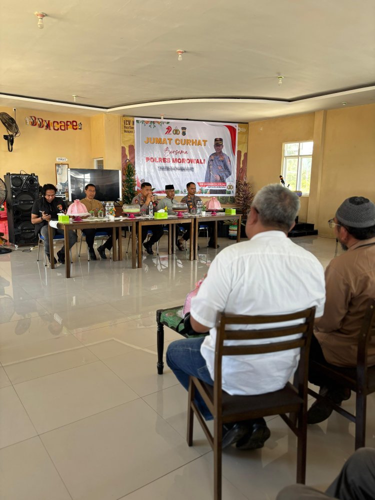 Kapolres Morowali Gelar "Jumat Curhat" di Desa Tofuti, Dengar Langsung Aspirasi Warga